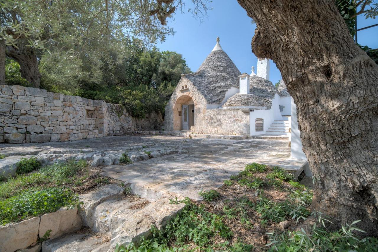 Trulli Capo Di Lupo By Rentbeat Villa Cisternino Bagian luar foto